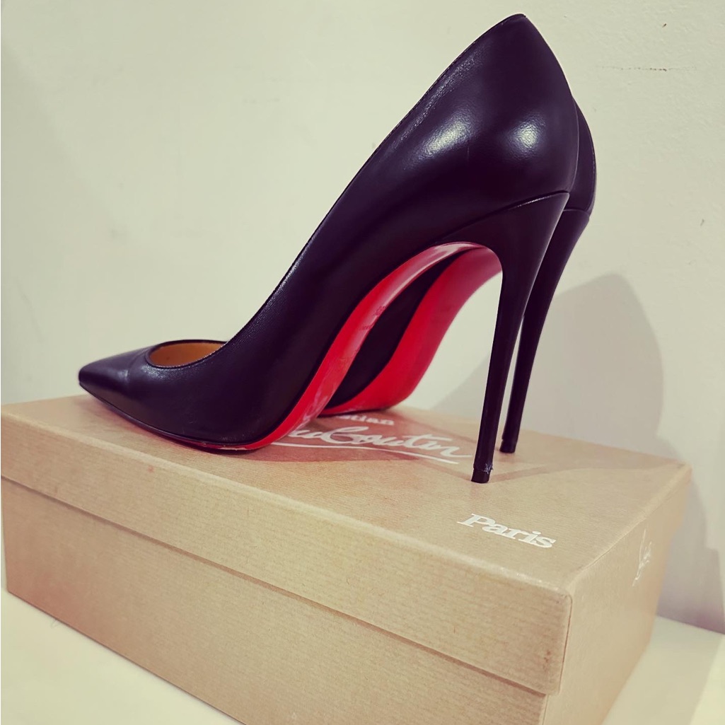 Authentic Christian Christian Louboutin So Kate Pumps